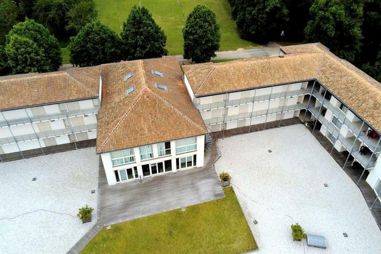 Vacanceole - Le Domaine Du Chateau - La Rochelle / Ile De Re Лагор Екстериор снимка