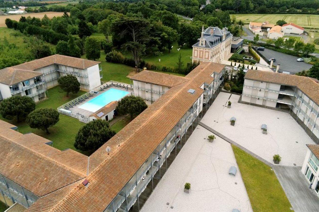 Vacanceole - Le Domaine Du Chateau - La Rochelle / Ile De Re Лагор Екстериор снимка