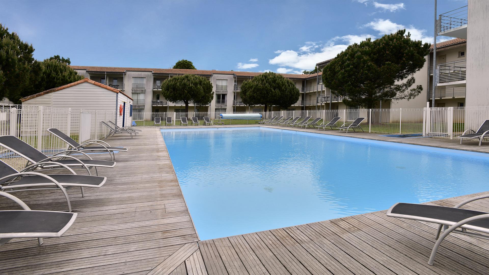 Vacanceole - Le Domaine Du Chateau - La Rochelle / Ile De Re Лагор Екстериор снимка